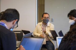 Group number 4 working at PKP Sprint Bogotá